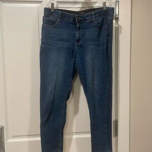 Curve Appeal size 16/33 skinny jeans